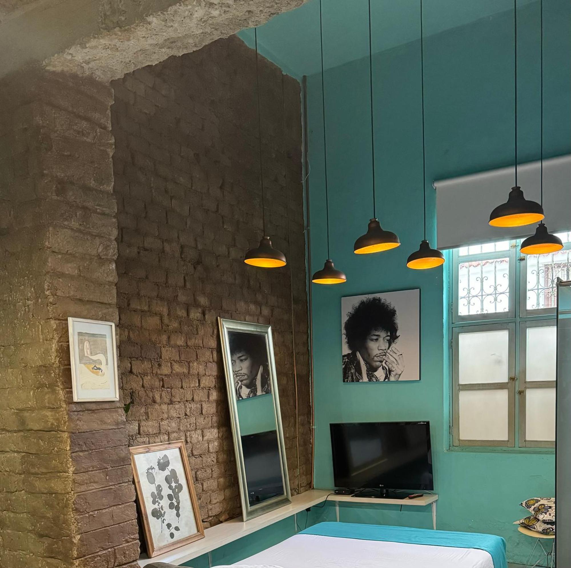 Moonshine Boutique Hostal Калі Екстер'єр фото