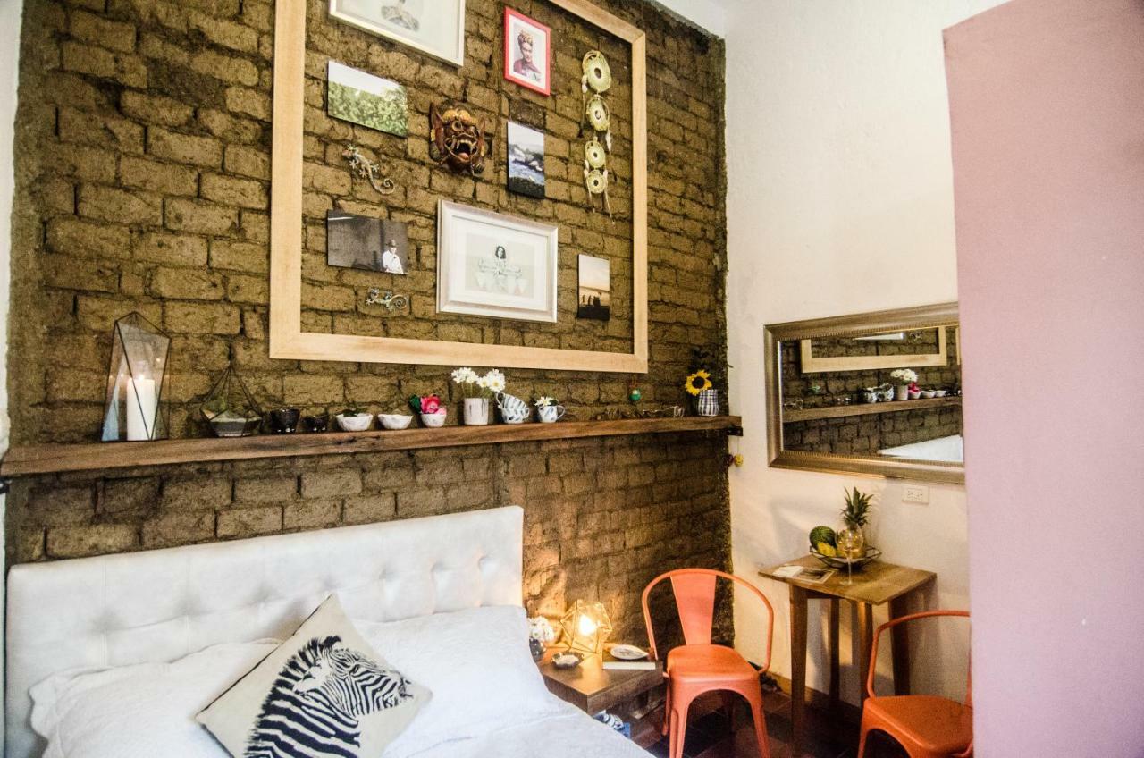 Moonshine Boutique Hostal Калі Екстер'єр фото