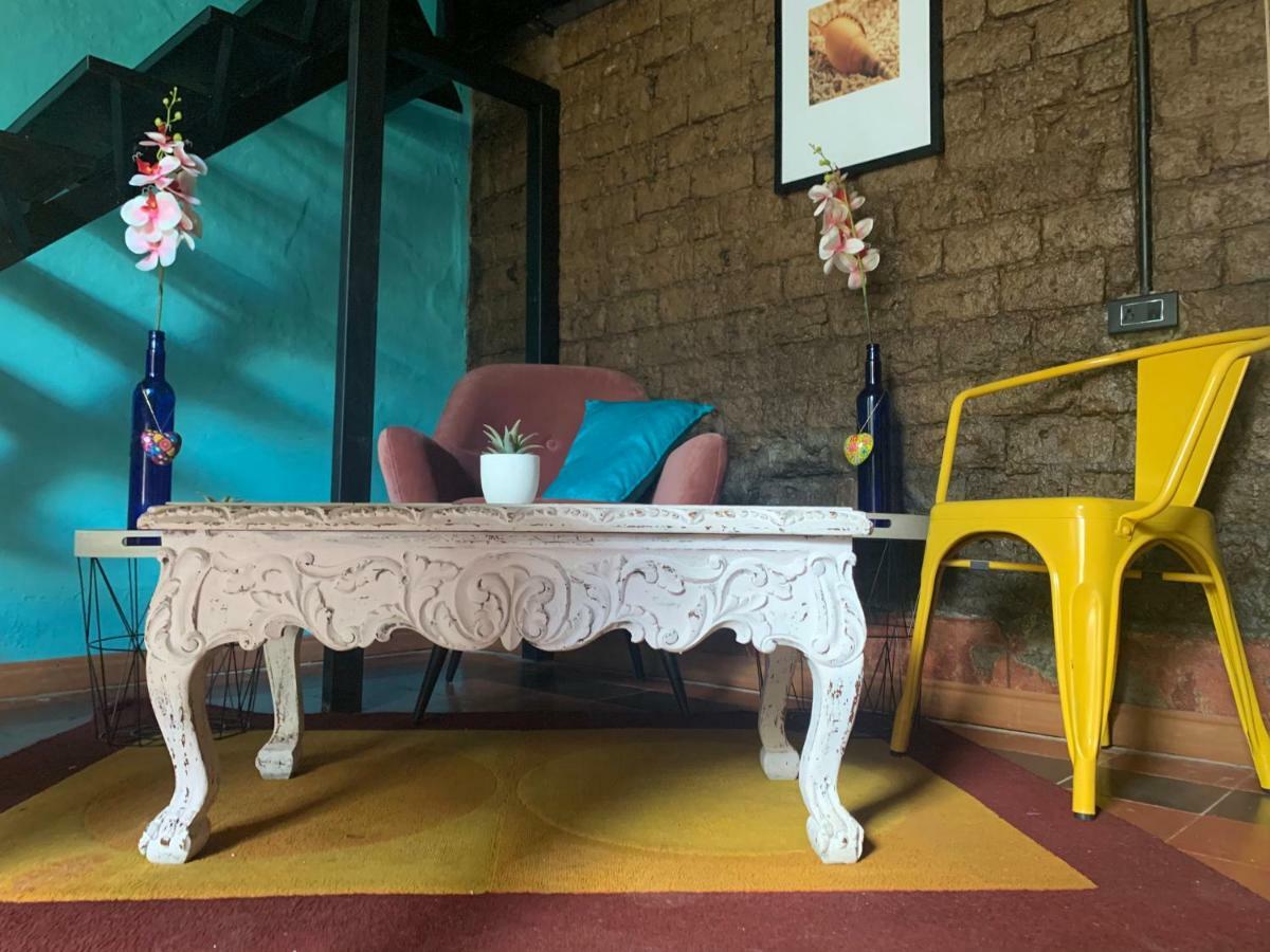 Moonshine Boutique Hostal Калі Екстер'єр фото
